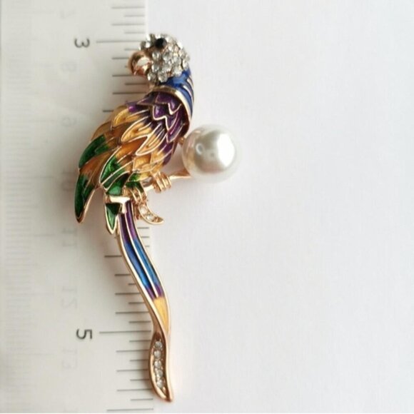 BIRD Parrot brooch pin enamel crystal pearl 🆕 - Picture 5 of 7